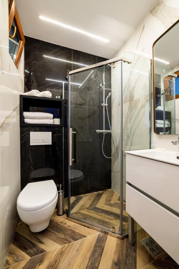 Art'Partment Apartment Brasov Ngoại thất bức ảnh